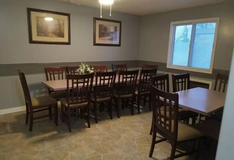 Motelli Melville Country Inn