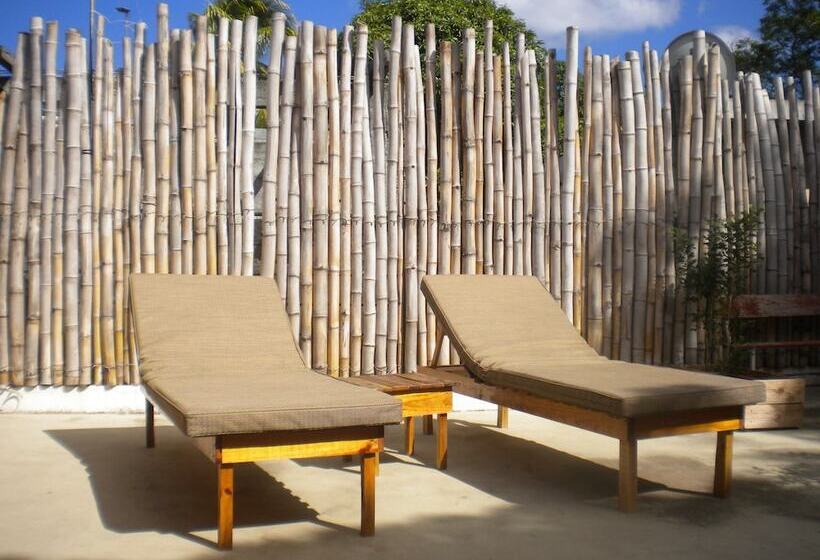 پانسیون Chez Jacques Guest House