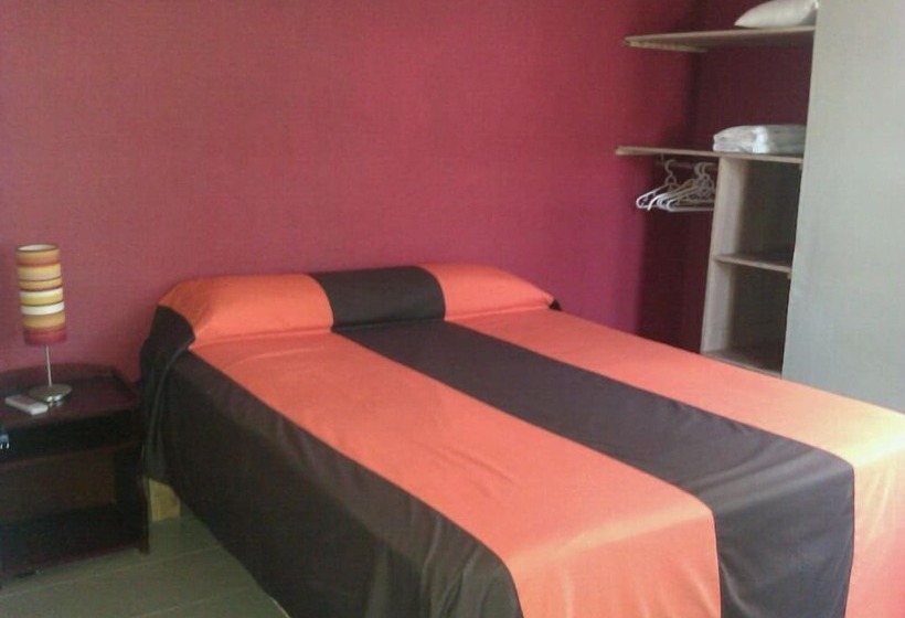 پانسیون Chez Jacques Guest House