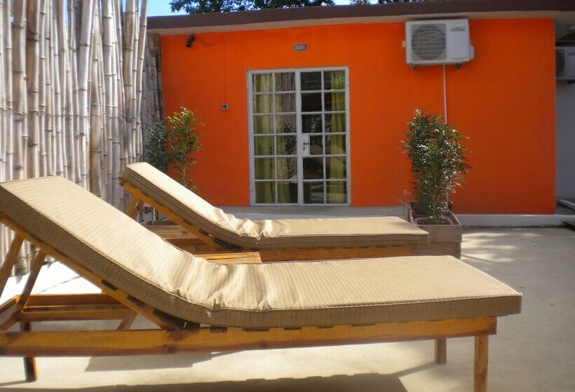 پانسیون Chez Jacques Guest House