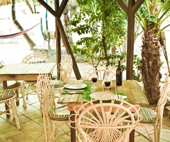 پانسیون Chez Jacques Guest House