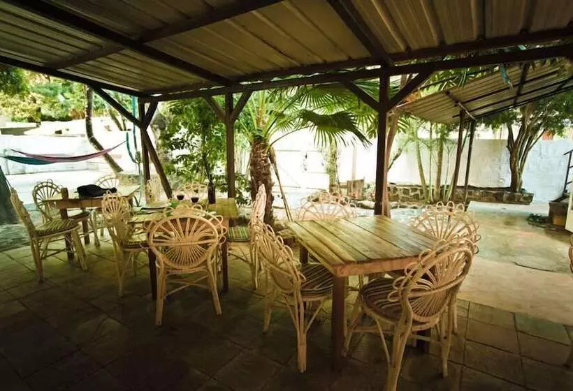 پانسیون Chez Jacques Guest House