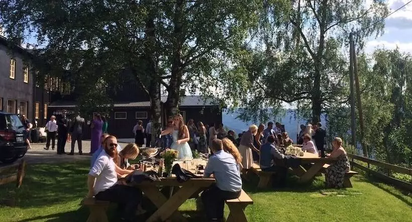 Majatalo Glomstad Gjestehus