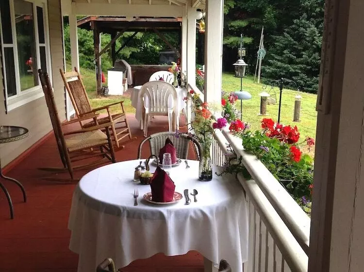 Whiteface Farm Adirondack Bed And Breakfast