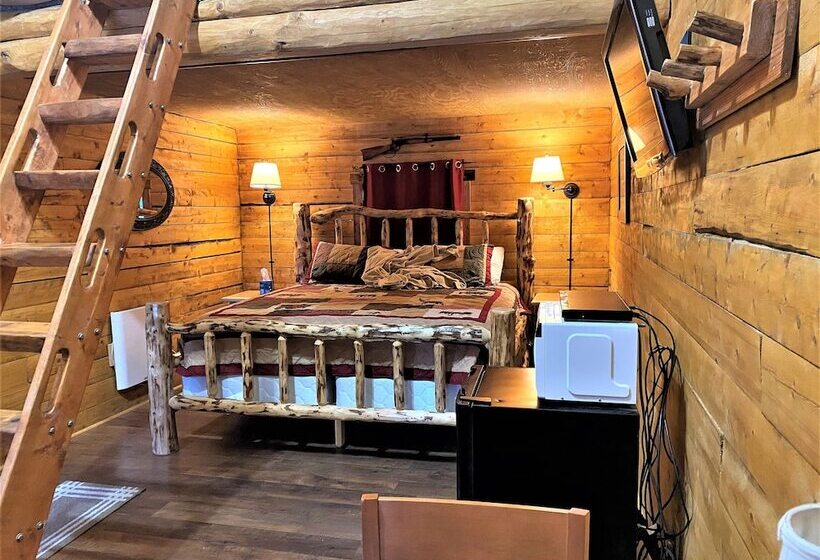 Alaska Creekside Cabins