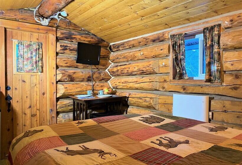 Alaska Creekside Cabins