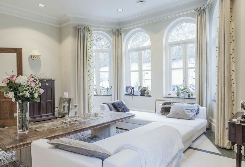 ベッドアンドブレックファースト Villa Charlotte