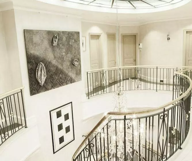 Aamiaismajoitus (B&B) Villa Charlotte