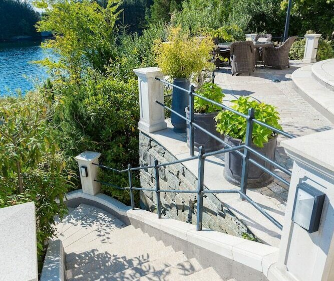 ベッドアンドブレックファースト Villa Charlotte