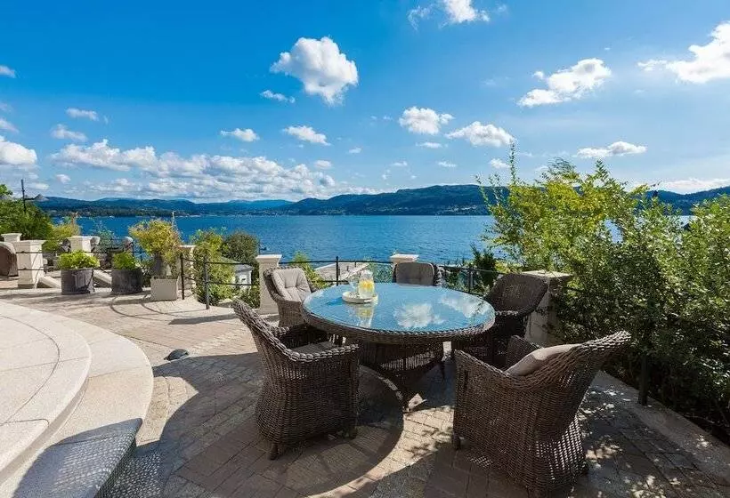 Aamiaismajoitus (B&B) Villa Charlotte