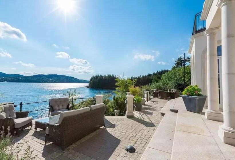 Aamiaismajoitus (B&B) Villa Charlotte