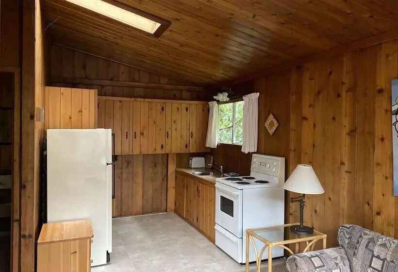 Driftwood Village Cottages