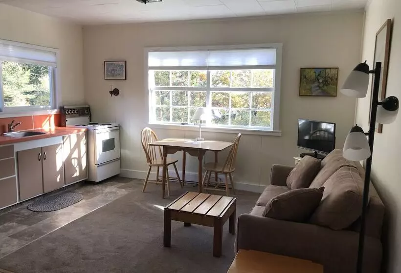 Driftwood Village Cottages