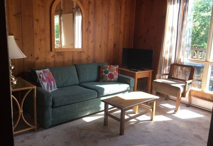 Driftwood Village Cottages