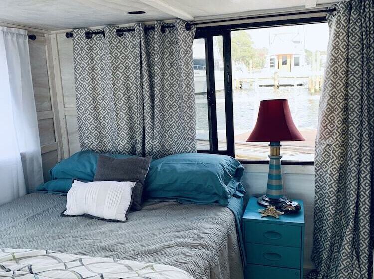 호텔 Harbor Houseboat