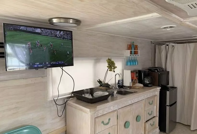 Hotelli Harbor Houseboat