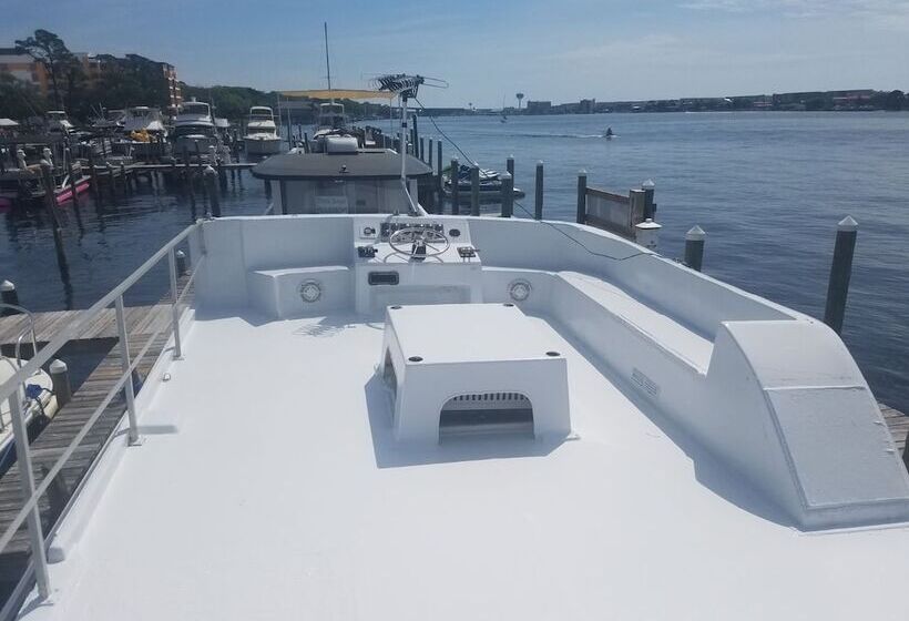 호텔 Harbor Houseboat