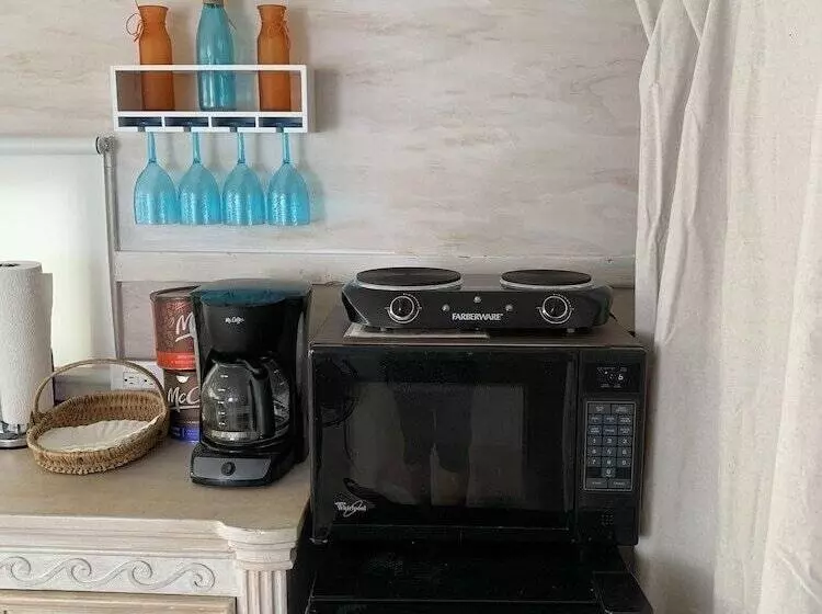 Hotelli Harbor Houseboat