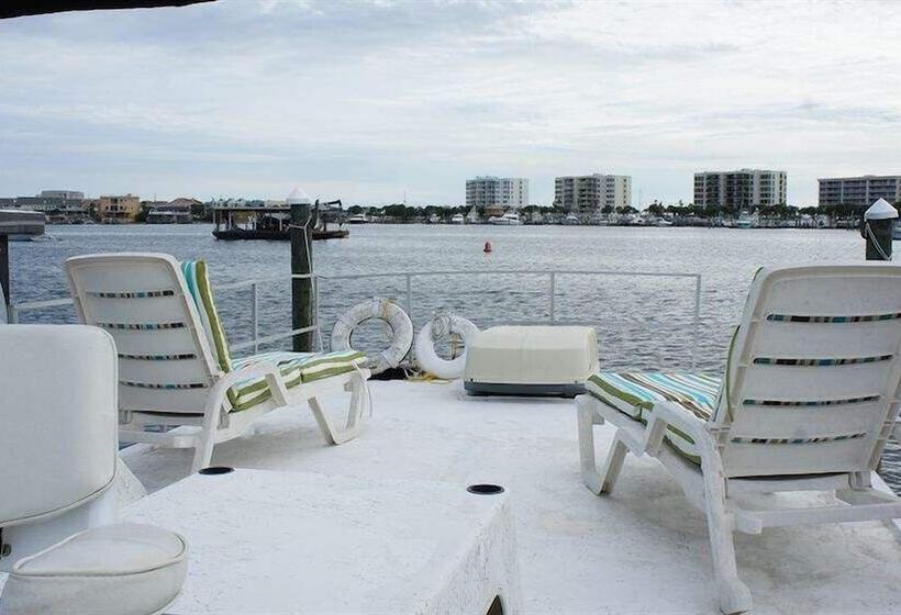 호텔 Harbor Houseboat