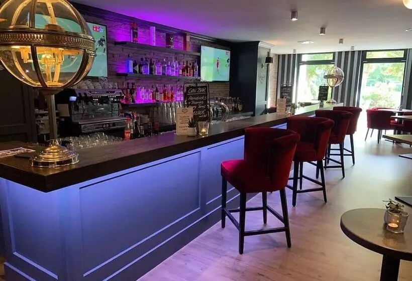 Hotelli Max Am Meer Kühlungsborn