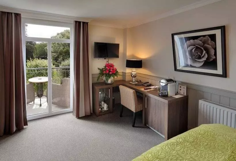 Hotelli Max Am Meer Kühlungsborn