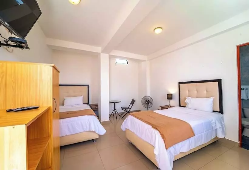 هتل Residencial Los Frayles