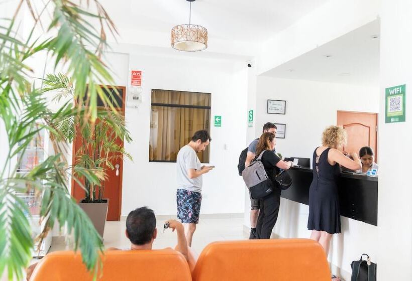 ホテル Residencial Los Frayles