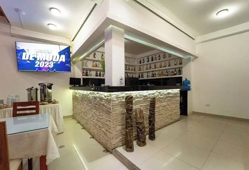 هتل Residencial Los Frayles