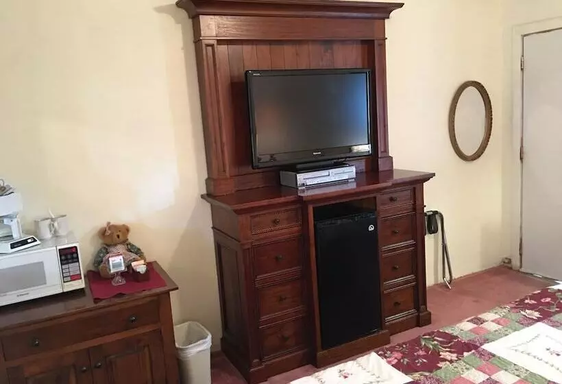 Motelli Black Bear Inn