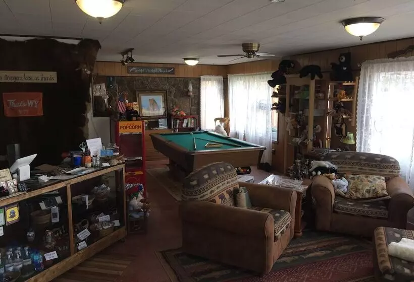 Motelli Black Bear Inn