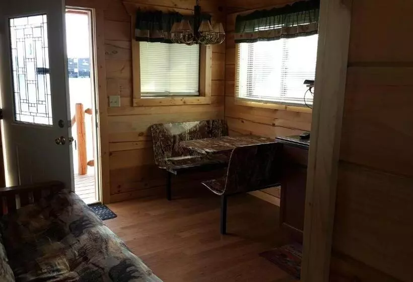 Motelli Country Cabins