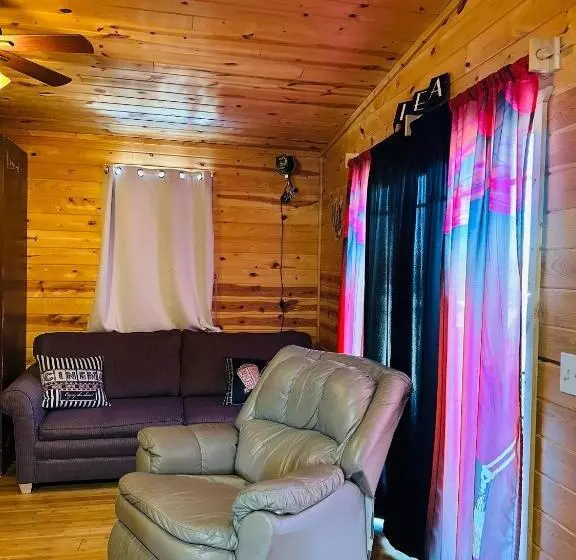 Motelli Country Cabins