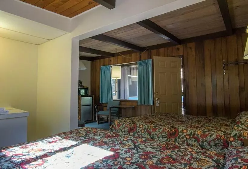 Mountain Pine Motel
