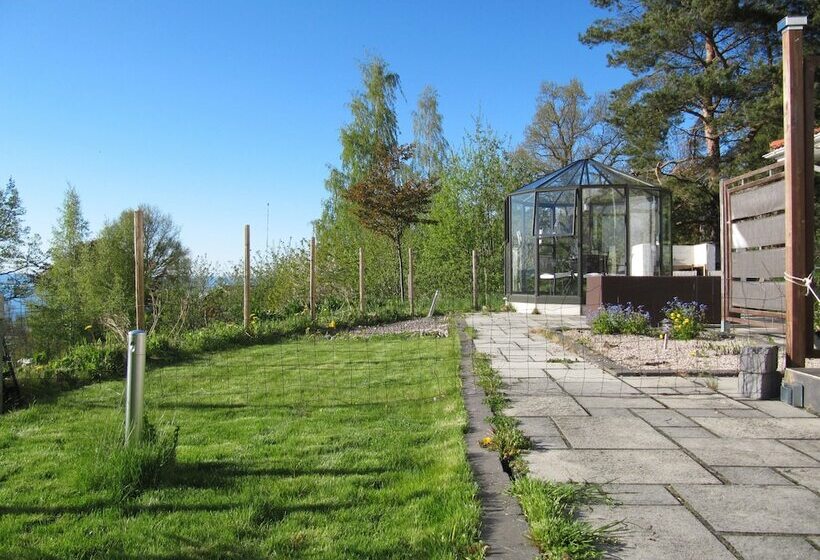 פנסיון Hills Cottage