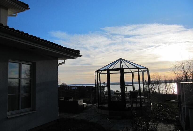 פנסיון Hills Cottage