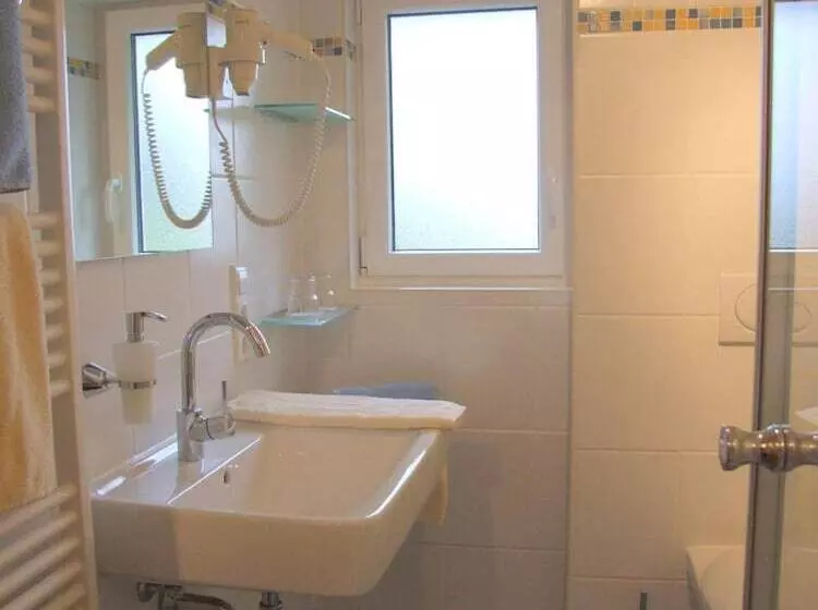 Berggasthof & Hotel Brend