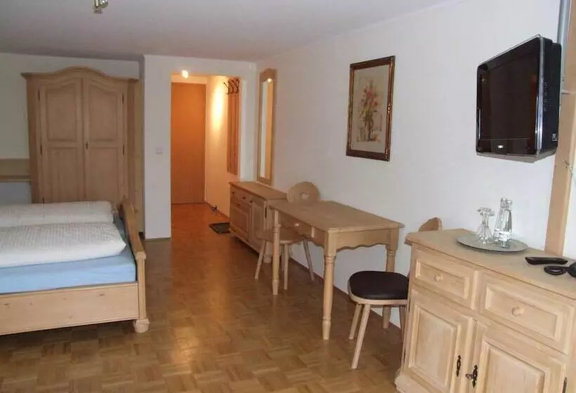 Berggasthof & Hotel Brend