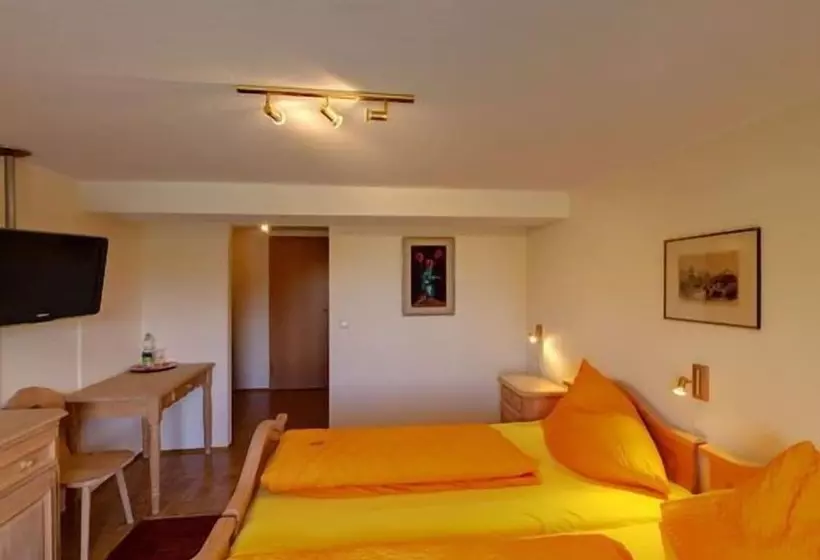 Berggasthof & Hotel Brend