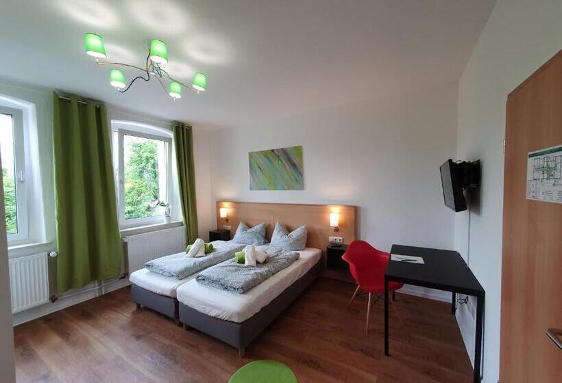 Garni Hotel Biebertal Am Milseburgradweg