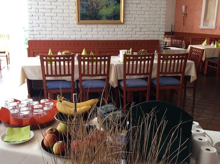 ホテル Auracher Hof