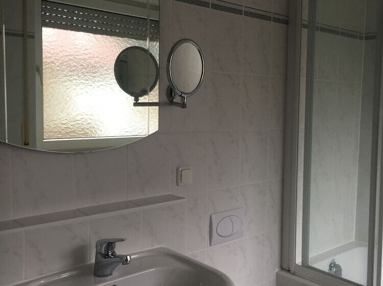 ホテル Auracher Hof