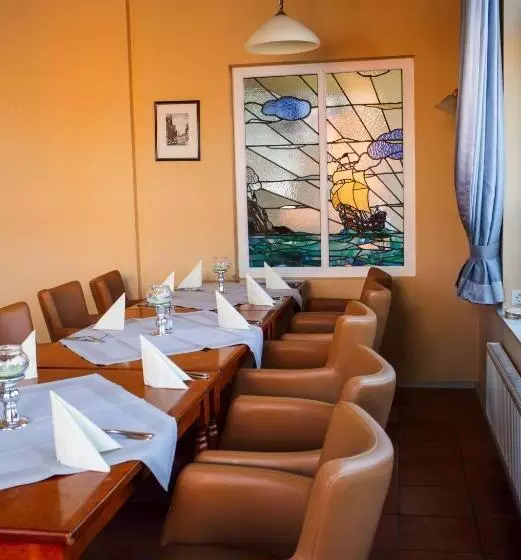 Отель Butjadinger Hof