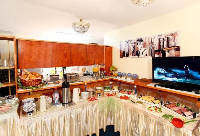 בית מלון כפרי Celina