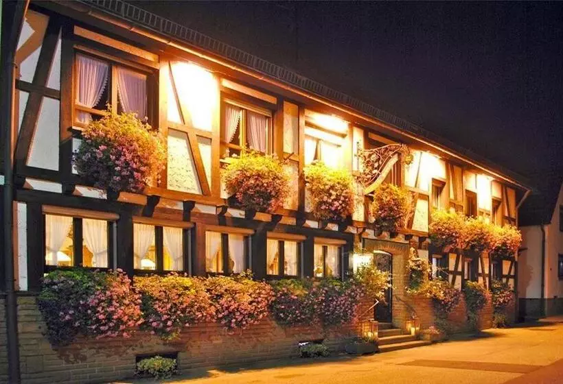 בית מלון כפרי Dernbachtal