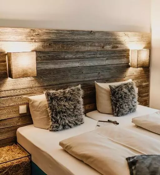 Отель Goldene Steig