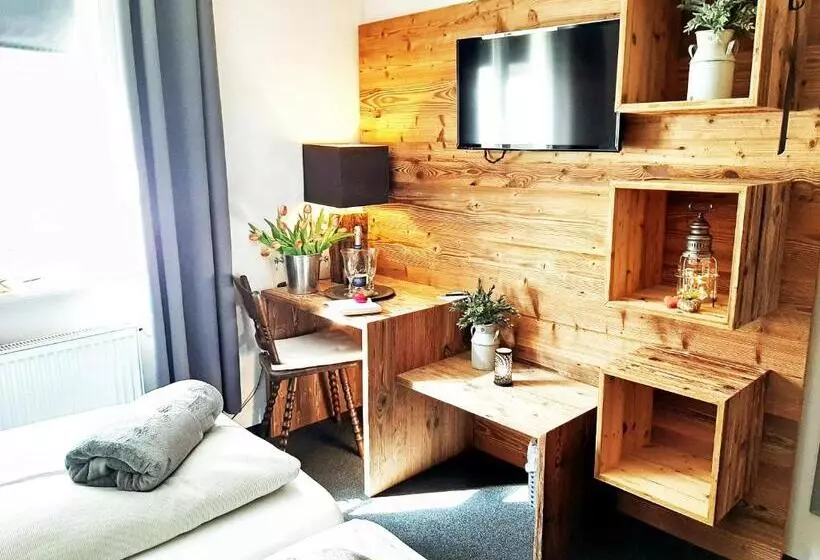 Отель Goldene Steig