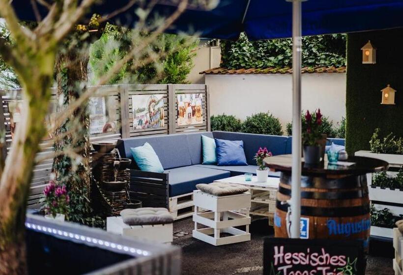 فندق & Restaurant Hessischer Hof