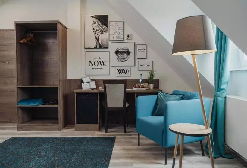 Отель & Restaurant Hessischer Hof