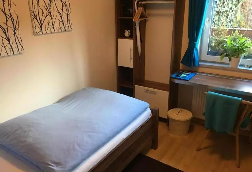 Отель & Restaurant Hessischer Hof