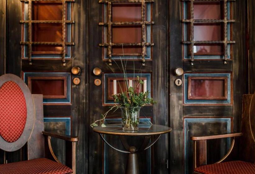 Schlosshotel Neufahrn